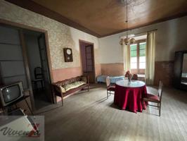 Casa en venta en Fuentelapeña photo 0