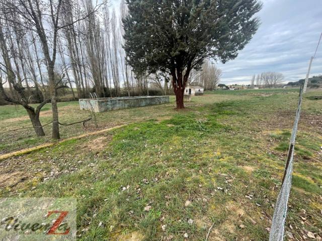 Finca rustica en venta en Roales photo 0