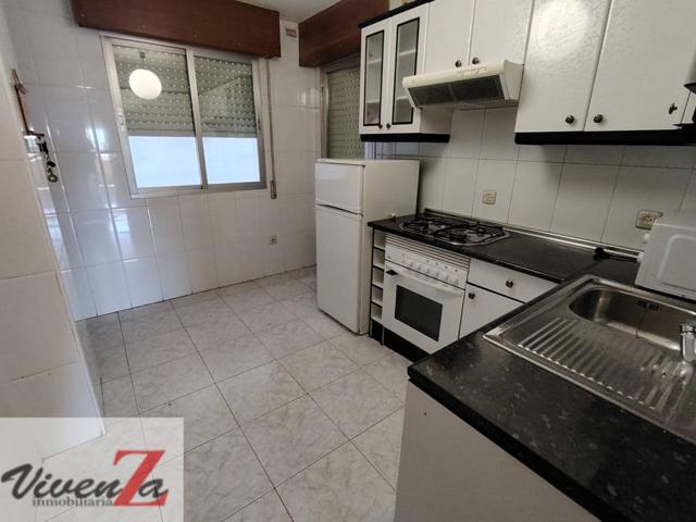 Piso en venta en La Hiniesta-Peña Trevinca-Siglo XXI(49023) photo 0
