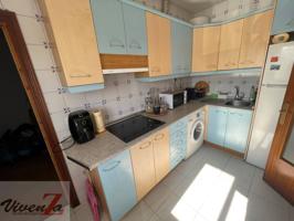 Chalet adosado en venta en Coreses photo 0