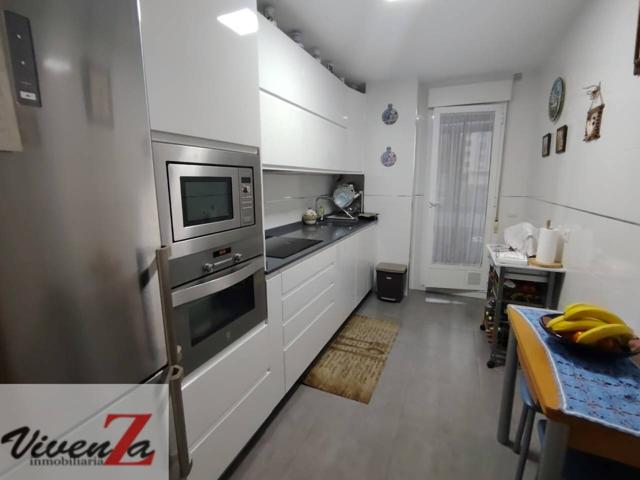 Piso en venta en La Hiniesta-Peña Trevinca-Siglo XXI(49023) photo 0