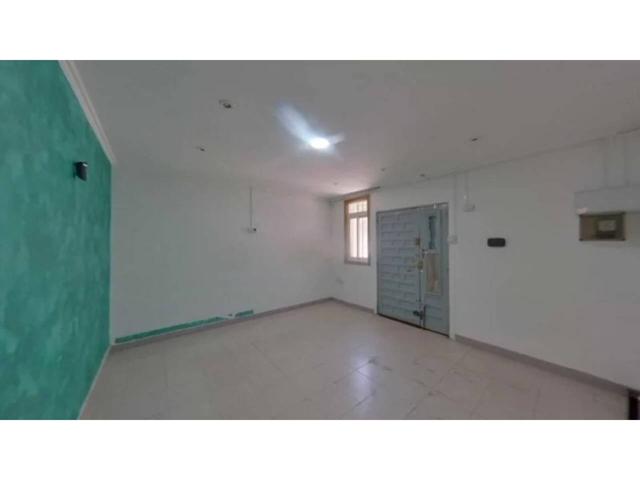 AMPLIA VIVIENDA EN PLANTA BAJA EN VENTA CALLE AVIADOR FRANCO BARCELONA photo 0