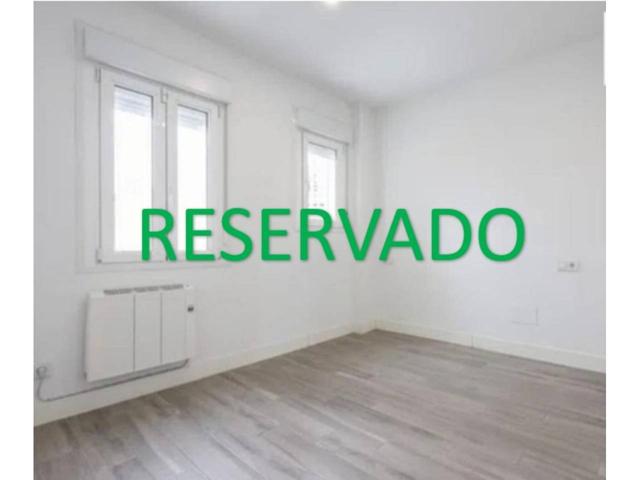 Piso Reformado calle Alcarria, esquina Ronda Collsalarca photo 0