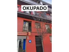 Piso OKUPADO en venta en calle Mila I Fontanals photo 0