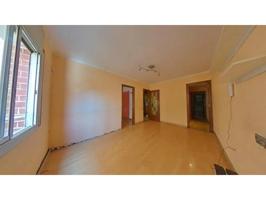 Piso OCUPADO en venta en calle Singuerlin photo 0