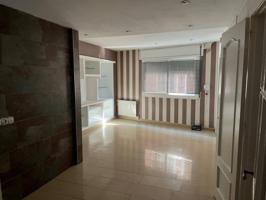 Piso en venta en calle Sants photo 0