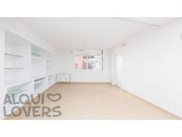 Piso en venta en calle Sants photo 0