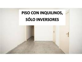Piso Alquilado en venta en calle Sant Pacia photo 0