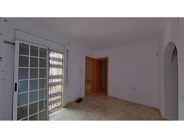 Piso alquilado en venta en calle Juan Valera photo 0