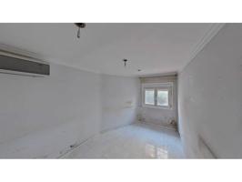 Piso en venta en calle Foc Follet photo 0