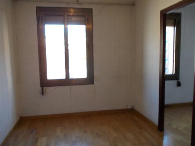 Amplio piso en la calle Princesa en venta. photo 0