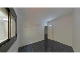 Piso en venta en calle Magalhaes photo 0