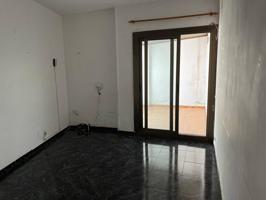 Piso en venta en calle Magalhaes-POBLE SEC photo 0