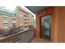 Piso en venta en calle Alcantara photo 0