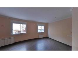Piso en venta en calle Vidal I Guasch photo 0