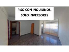 Piso ALQUILADO en venta en calle Camprodon photo 0