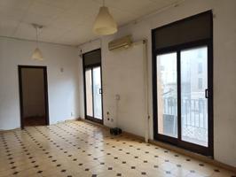 Piso en venta en calle Riereta photo 0
