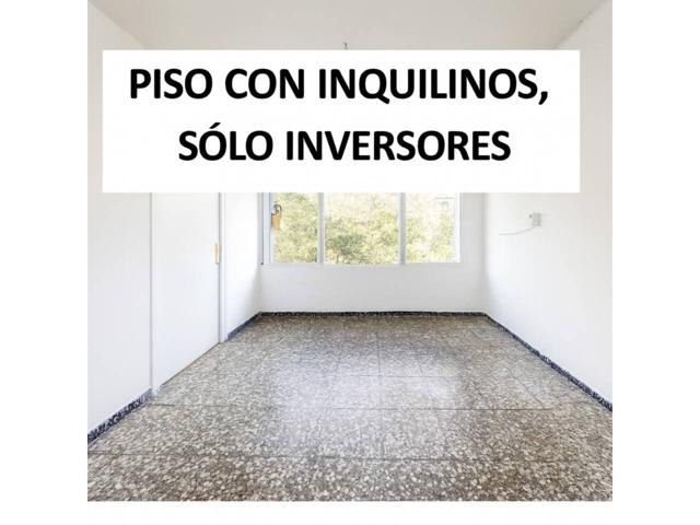 Piso en venta en calle Teulada photo 0