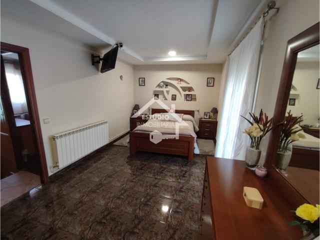 CASA EN LODOSA CON GRAN PATIO photo 0