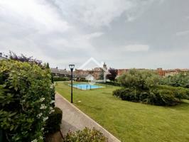 Venta de chalet adosado en Viana photo 0