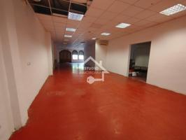 Local comercial en venta o alquiler en Lodosa photo 0