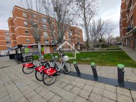 Venta de piso en Varea photo 0