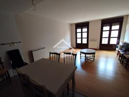 Venta de piso en Viana photo 0