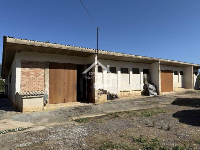 Terreno mas edificación en venta en Genevilla photo 0