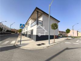 Venta de chalet adosado en Mendavia photo 0