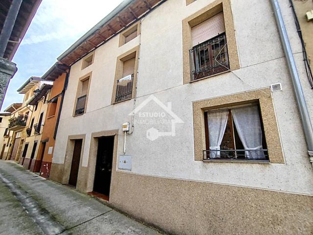 Venta de casa en Genevilla photo 0