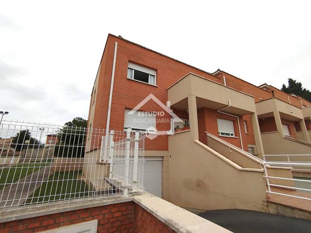Venta de chalet en Viana photo 0