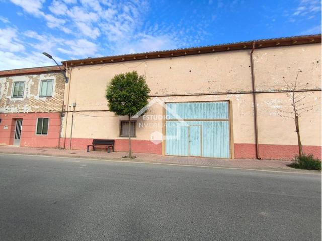 TERRENO CON PATIO photo 0