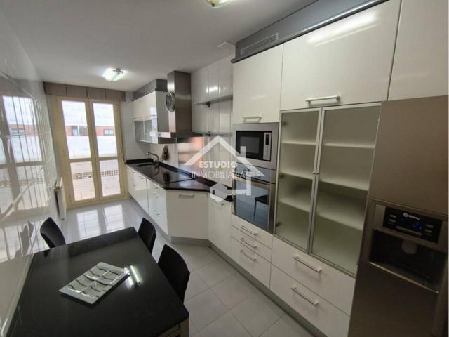 PISO EN ALQUILER EN LODOSA photo 0
