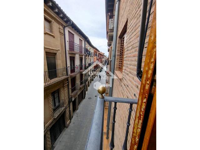 Venta de un piso en Viana photo 0