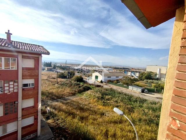 Venta de un piso en Viana photo 0