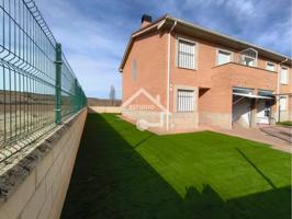 BONITO ADOSADO EN CANILAS (LA RIOJA) photo 0