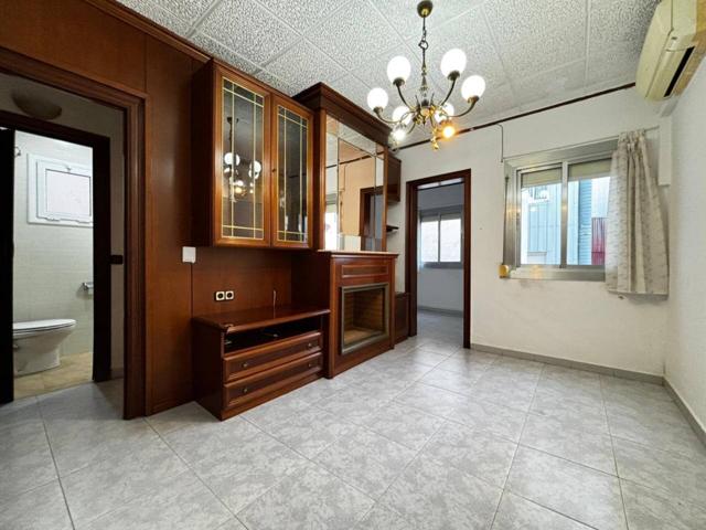 Venta de piso en L'Hospitalet de Llobregat photo 0