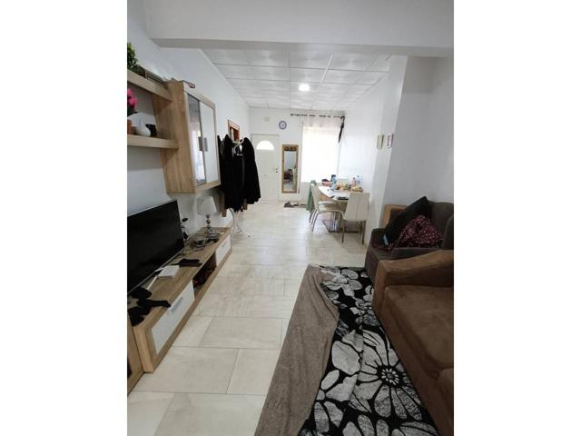 Venta de Casa Pareada en Torrevieja Centro, NEGOCIABLE. photo 0