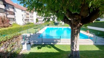 LUMINOSO PISO EN URBANIZACIÓN CON PISCINA DEL BURGO, LAS ROZAS DE MADRID photo 0