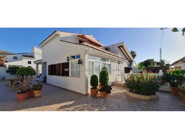 ¡Villa en venta en Benidorm! photo 0