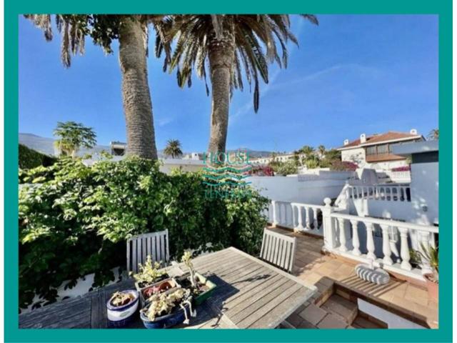 Espaciosa Villa en Venta en Puerto de la Cruz photo 0