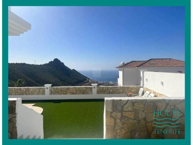 Lujosa Villa de 4 Dormitorios en Venta en Roque Del Conde photo 0
