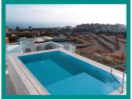 ¡Oportunidad de inversión exclusiva en Tenerife - Lujosa villa hotel en Adeje! photo 0