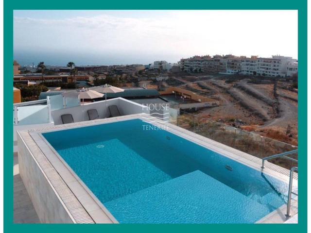 ¡Oportunidad de inversión exclusiva en Tenerife - Lujosa villa hotel en Adeje! photo 0