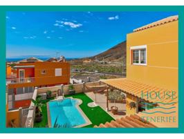Villa en venta en Los Cristianos, Mesetas del Mar photo 0