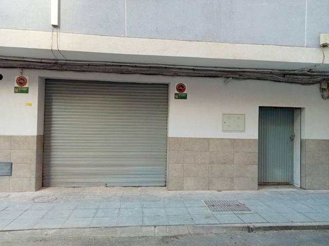 Local comercial en venta en Almería Capital photo 0