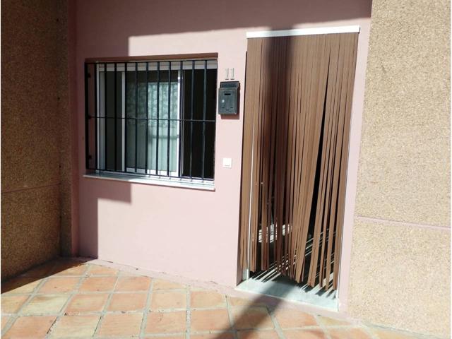 Estudio local en venta en Torrox Costa photo 0
