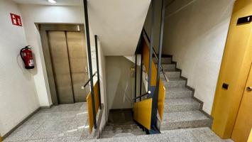 Piso En venta en Terrassa photo 0