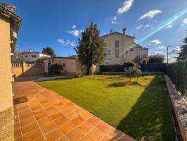 CHALET EN VENTA EN MANRESA EN UNA ÚNICA PLANTA DE 103M2 Y SOLAR DE 449M2 photo 0