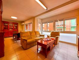 PISO DE 117m² CON BALCÓN, 4 HABITACIONES Y TRASTERO EN PLAZA CATALUNYA photo 0